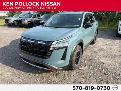 New 2026 Nissan Pathfinder Rock Creek w/ Rock Creek Premium Package