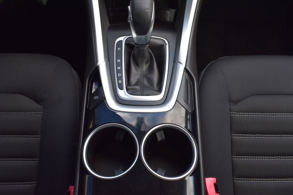 Used 2013 Ford Fusion SE FWD image 27