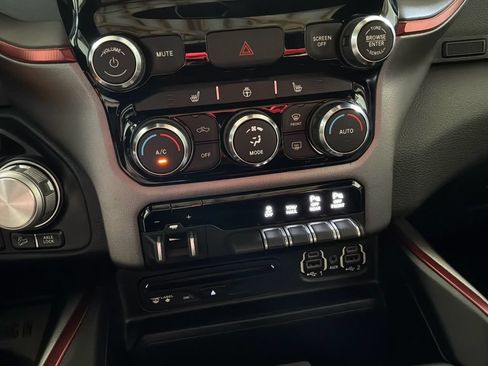 Used 2019 RAM 1500 Rebel w/ Rebel Level 2 Equipment Group AWD/4WD image 29