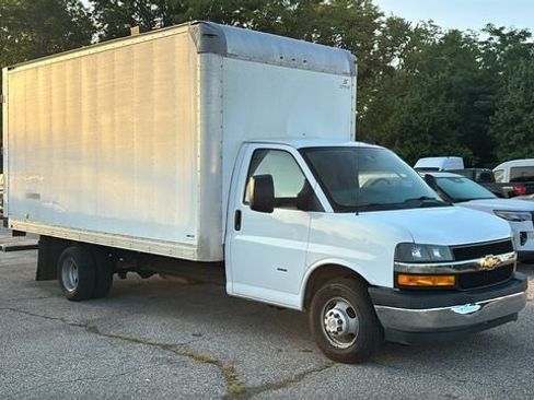 Used 2020 Chevrolet Express 3500 Extended w/ Power Convenience Package RWD image 24