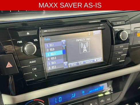 Used 2015 Toyota Corolla LE FWD image 28