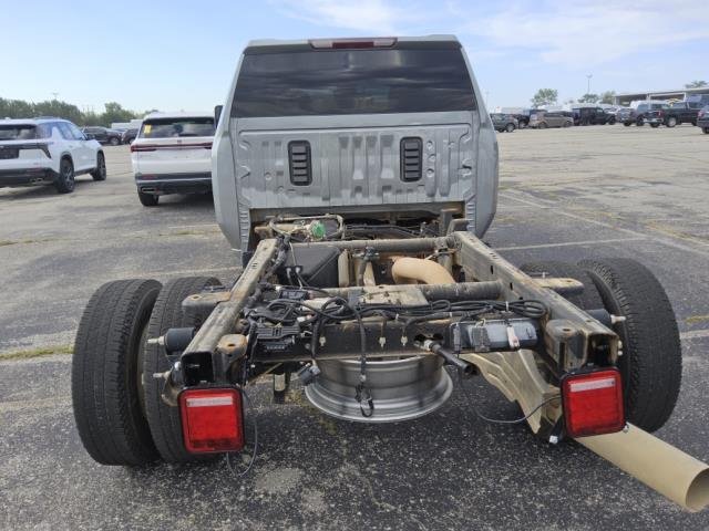 Used 2025 Chevrolet Silverado 3500 LT w/ Convenience Package AWD/4WD image 6