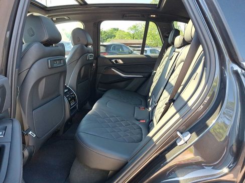 Used 2023 BMW X5 xDrive40i w/ Parking Assistance Package AWD/4WD image 10