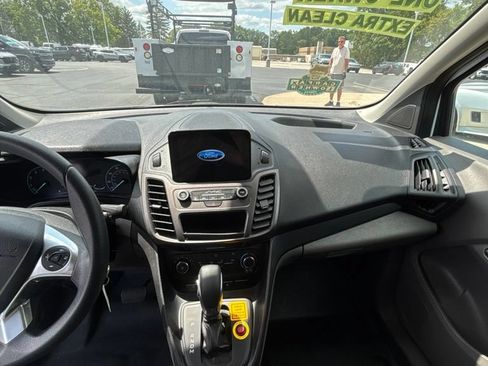 Used 2022 Ford Transit Connect XL FWD image 12