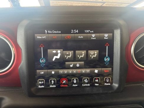 Used 2018 Jeep Wrangler Unlimited Rubicon w/ Dual Top Group AWD/4WD image 20
