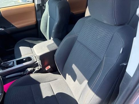 Used 2019 Toyota Tacoma SR5 RWD image 25