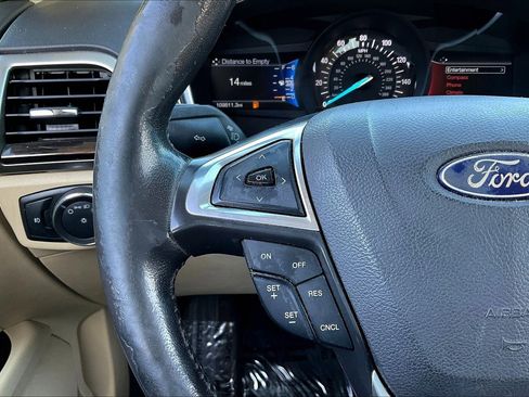 Used 2016 Ford Fusion SE w/ Equipment Group 202A FWD image 11