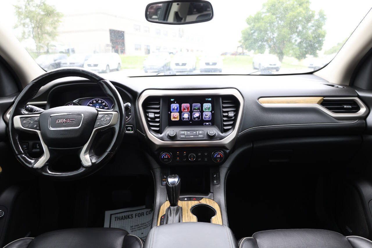 Used 2018 GMC Acadia Denali w/ Technology Package AWD/4WD image 14