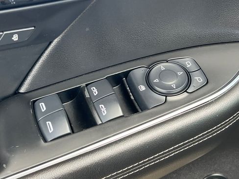 Used 2023 Buick Envision Essence FWD image 14