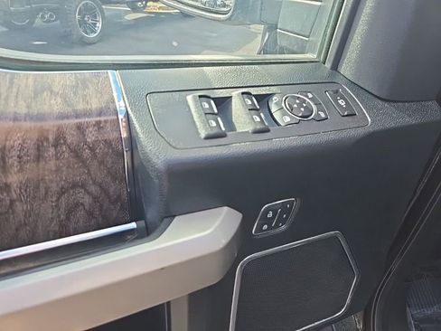 Used 2018 Ford F350 Lariat w/ Lariat Ultimate Package image 10