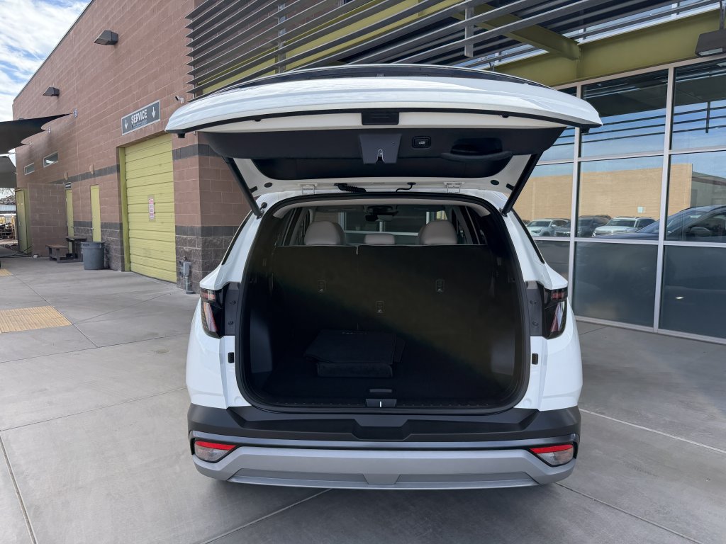 Used 2026 Hyundai Tucson SEL FWD image 34