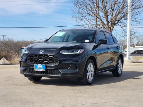 Certified 2023 Honda HR-V LX image 3