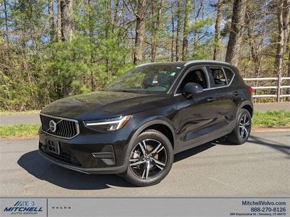 Certified 2025 Volvo XC40 B5 Core