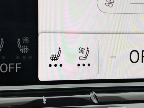 Used 2024 Volkswagen Atlas SEL Premium R-Line image 37