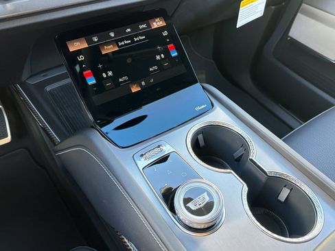 New 2026 Cadillac Vistiq Luxury AWD/4WD image 26