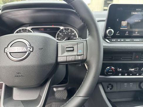 New 2026 Nissan Rogue SV AWD/4WD image 18