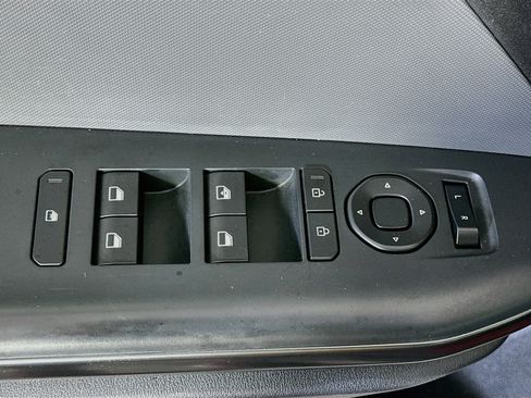 Used 2025 Kia K4 FWD image 15