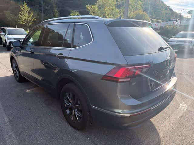 Used 2023 Volkswagen Tiguan SE w/ Panoramic Sunroof Package AWD/4WD image 2