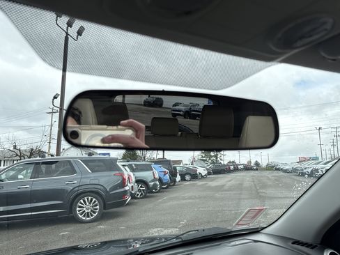 Used 2013 Suzuki Grand Vitara Limited image 24