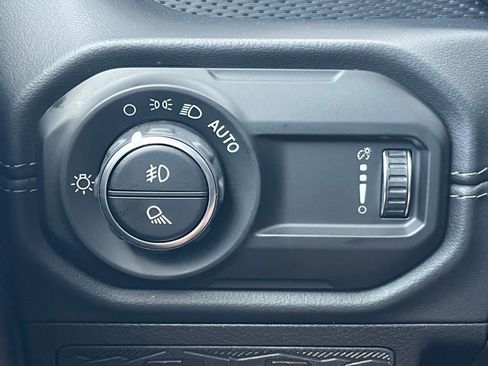 New 2025 Jeep Gladiator Rubicon w/ Convenience Group image 19