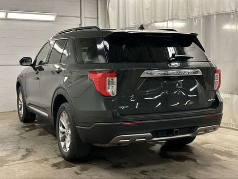 Used 2022 Ford Explorer XLT w/ Equipment Group 202A AWD/4WD image 23