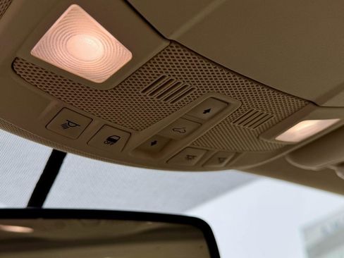 Used 2016 Ford Fusion SE w/ Equipment Group 202A image 26