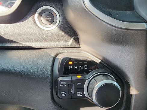 Used 2019 RAM 1500 Big Horn image 16