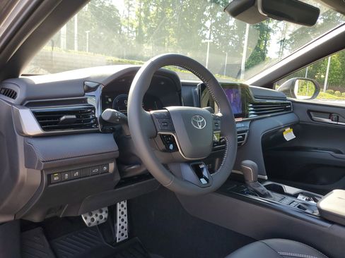 New 2026 Toyota Camry SE FWD image 15