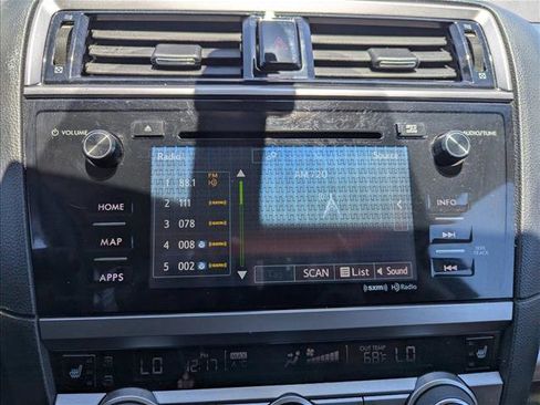 Used 2017 Subaru Outback 2.5i Touring w/ Popular Package #5A AWD/4WD image 18