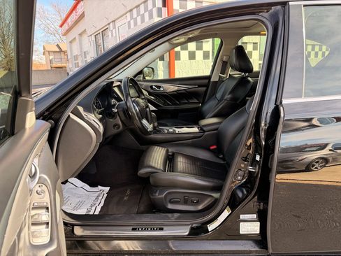Used 2018 INFINITI Q50 Sport w/ Sensory Package (Sport) RWD image 13