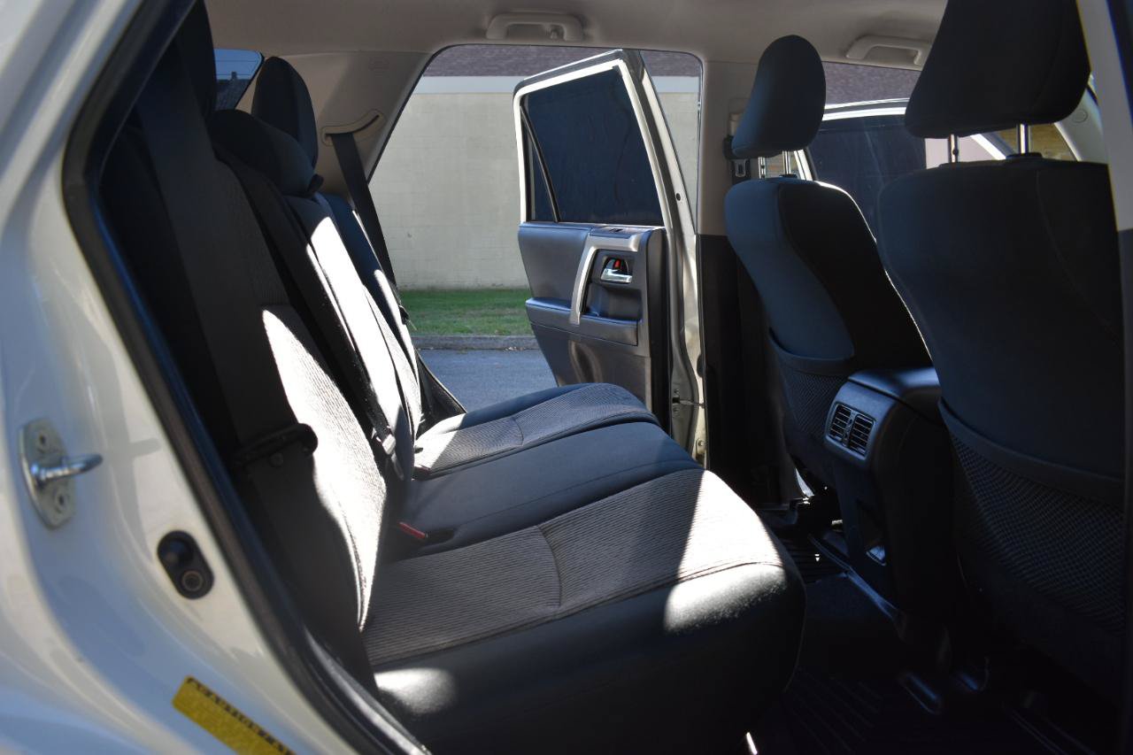 Used 2020 Toyota 4Runner SR5 AWD/4WD image 25