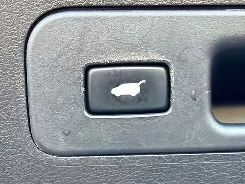 Used 2017 Acura MDX SH-AWD w/ Advance Package image 13