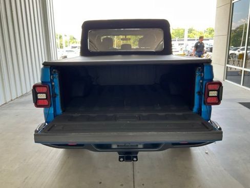 Used 2021 Jeep Gladiator Mojave AWD/4WD image 17