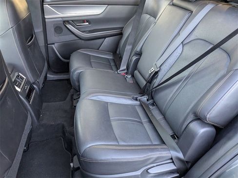 Used 2024 MAZDA CX-90 3.3 Turbo w/ Preferred Plus image 28