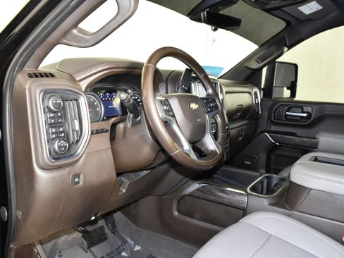 Used 2022 Chevrolet Silverado 2500 LTZ w/ LTZ Premium Package AWD/4WD image 43