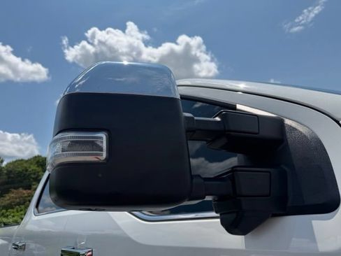 Used 2023 Ford F450 Platinum w/ FX4 Off-Road Package AWD/4WD image 36