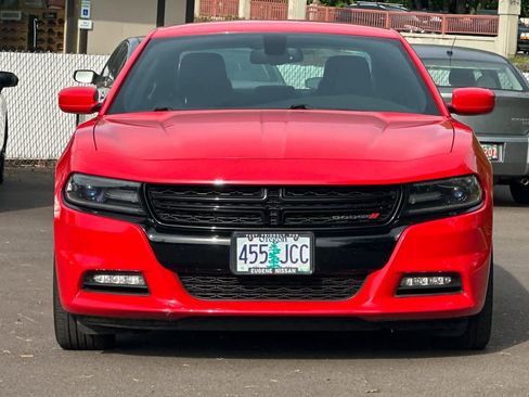 Used 2015 Dodge Charger SXT RWD image 10