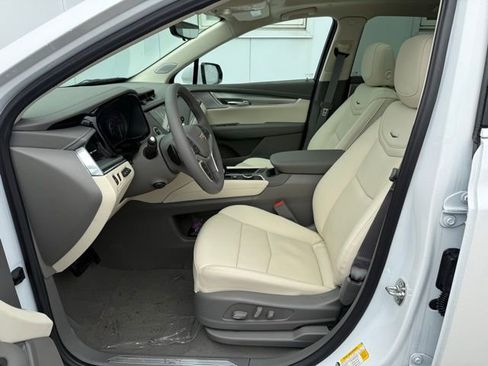 New 2026 Cadillac XT5 Premium Luxury w/ Driver Assist Package image 12