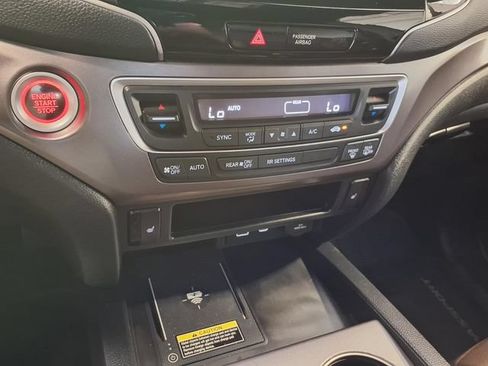 Certified 2025 Honda Passport EX-L image 14
