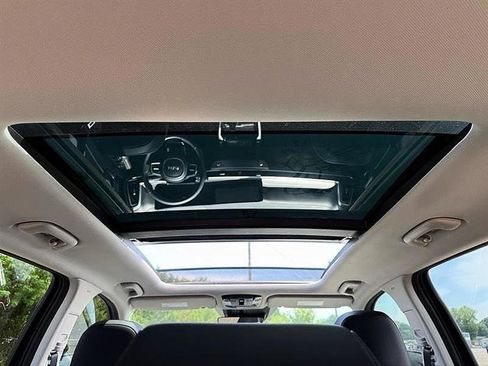 Used 2025 Kia Sorento S w/ Panoramic Sunroof Package FWD image 46