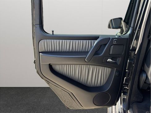 Used 2014 Mercedes-Benz G 63 AMG G 63 AMG 4MATIC Sport Utility image 39