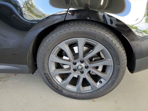 Used 2024 Land Rover Range Rover Sport SE image 10