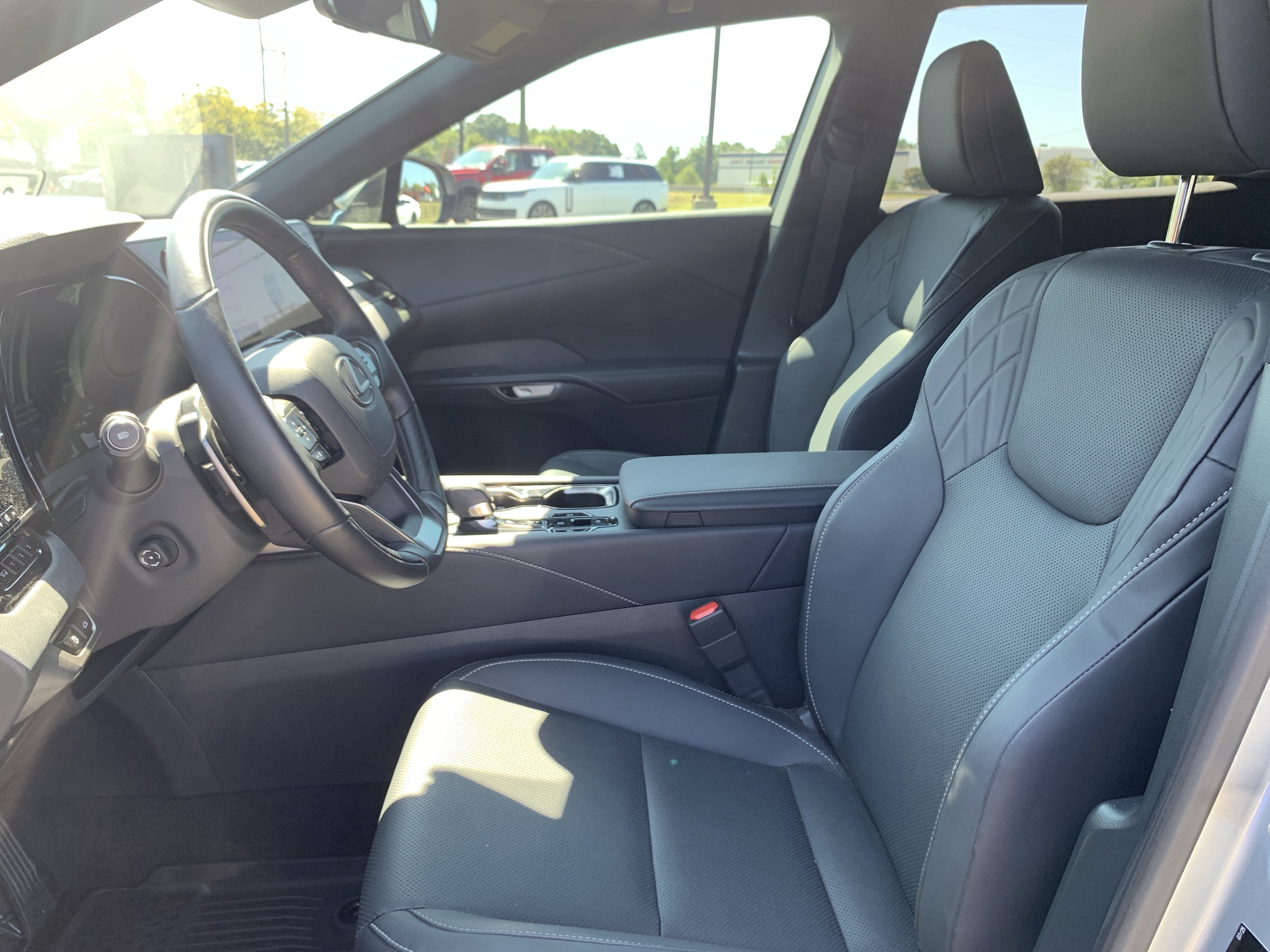 Certified 2025 Lexus RX 350 Premium w/ Accessory Package FWD image 16
