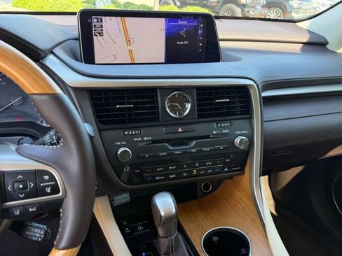 Used 2017 Lexus RX 350 FWD w/ Premium Package image 16