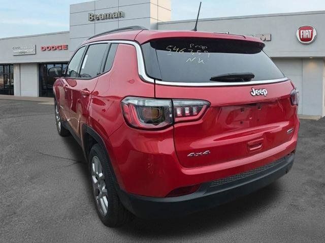 Used 2023 Jeep Compass Latitude w/ Sun and Sound Group AWD/4WD image 4