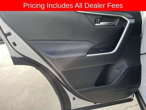 Used 2024 Toyota RAV4 XLE AWD/4WD image 15
