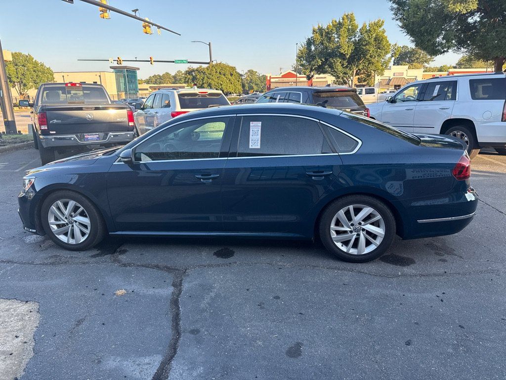 Used 2018 Volkswagen Passat 2.0T SE w/ SE Lighting Package FWD image 7