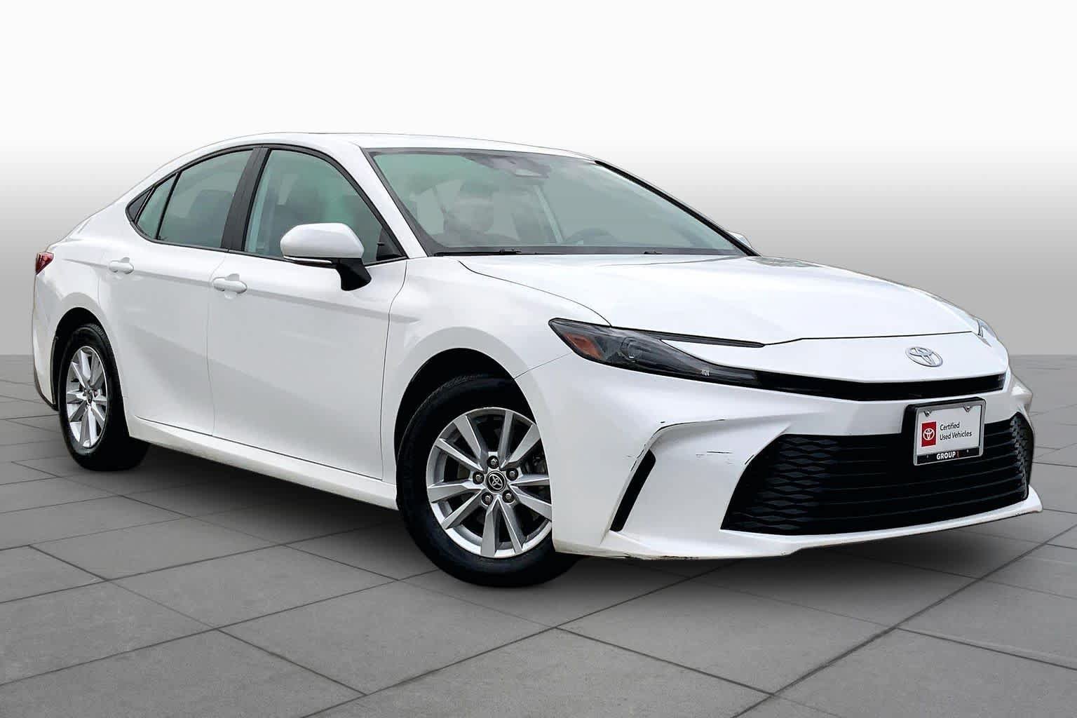 Certified 2025 Toyota Camry LE FWD image 3