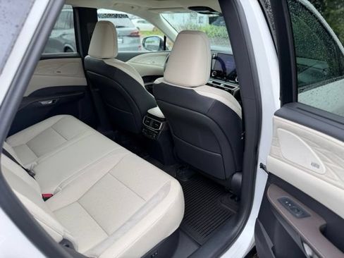 Certified 2024 Lexus RX 350 AWD w/ Convenience Package image 10