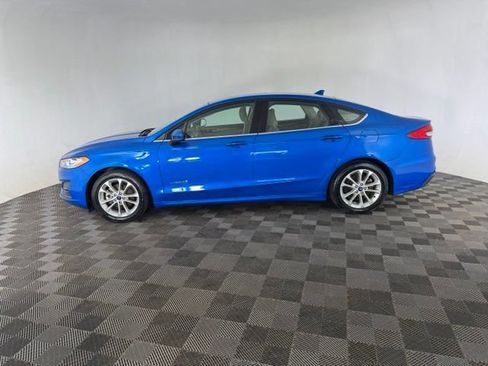 Used 2019 Ford Fusion SE FWD image 7